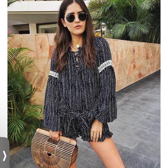 Misa Los Angeles Navy & White Carmen oversized Top - Picture 3 of 16